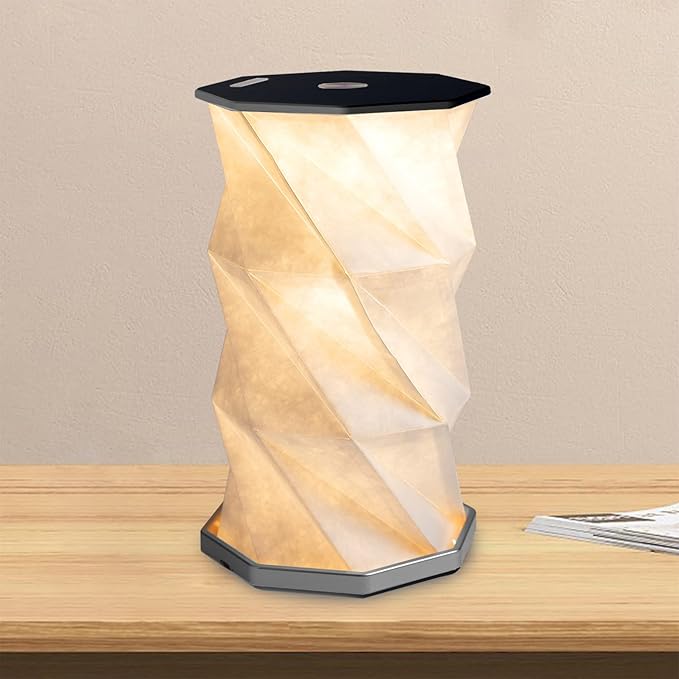 Portable Desk Lamp © Noon Marrt